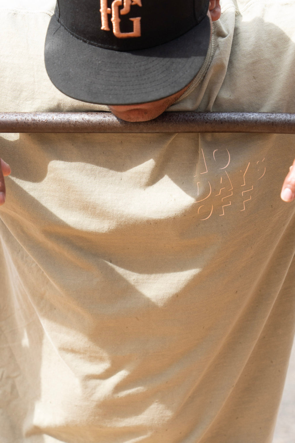No Days Off-HEAVYWEIGHT TEE